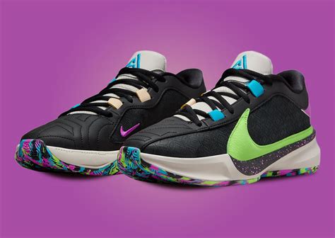 Buy Zoom Freak 5 Shoes: New Releases & Iconic Styles .